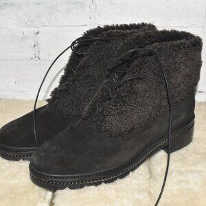 NWOT Stuart Weitzman Made in Spain Stunning Suede and Shearling Boot Size 8*